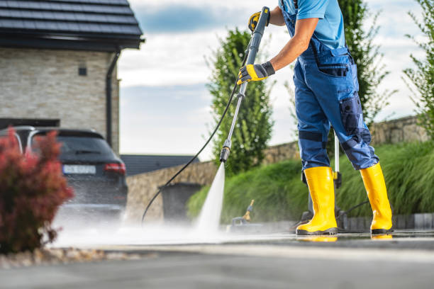 Best Garage Pressure Washing  in Sitka, AK